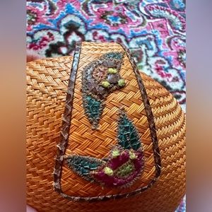 Orange basket weave bag. Chain multi use as cross bag ….New…